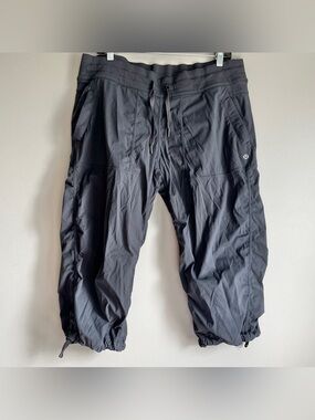 Lululemon dance studio crop 12 pant capri gray jogger stripe lightweight unlined